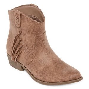Arizona Women’s Mocha Booties Block Heel Size 7